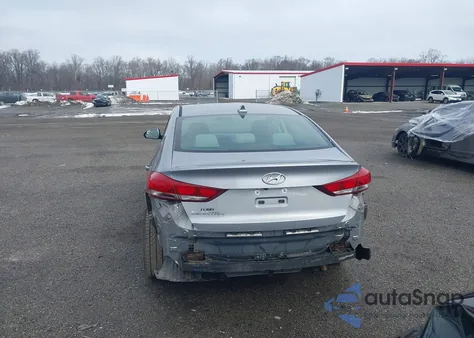 2017 Hyundai Elantra Se z USA, uszkodzony, nr VIN 5NPD84LF9HH117821